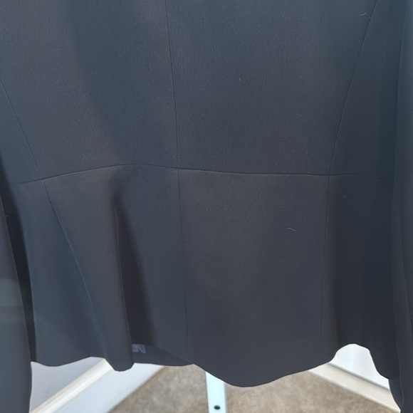 Jones studio, black ruffled collar blazer, suit, jacket, size 12 - Picture 7 of 7